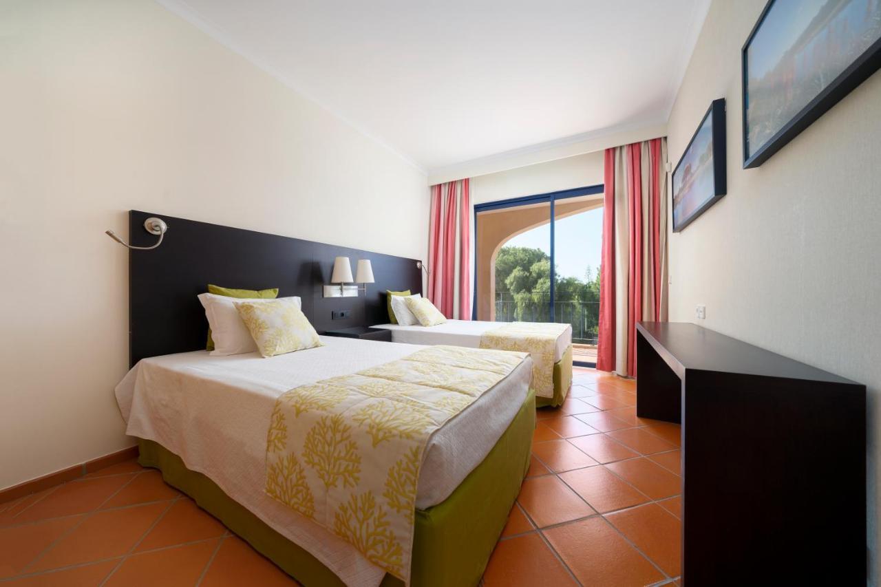 קווארטיירה Al - Apartamento Vila Sol F5 T מראה חיצוני תמונה